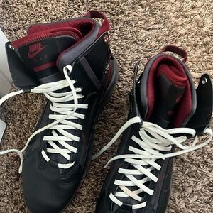 Nike Men's Black and Burgundy High-Top Sneakers
